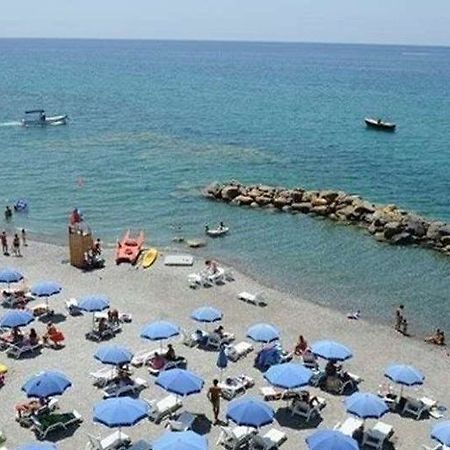 Villaggio Club La Maree Pisciotta Exteriör bild