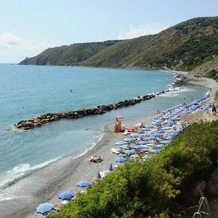 Villaggio Club La Maree Pisciotta Exteriör bild