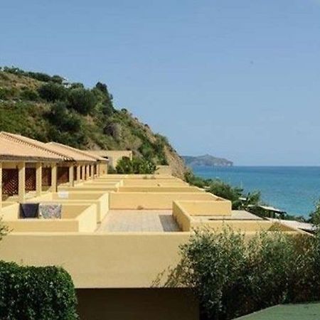 Villaggio Club La Maree Pisciotta Exteriör bild